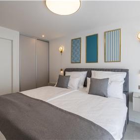 4 bedroom villa with heated pool and sea view in Vinišće, sleeps 8